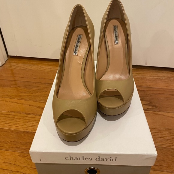 Charles David pumps with open toe - beige leather with wooden heel size 9 - Picture 4 of 4